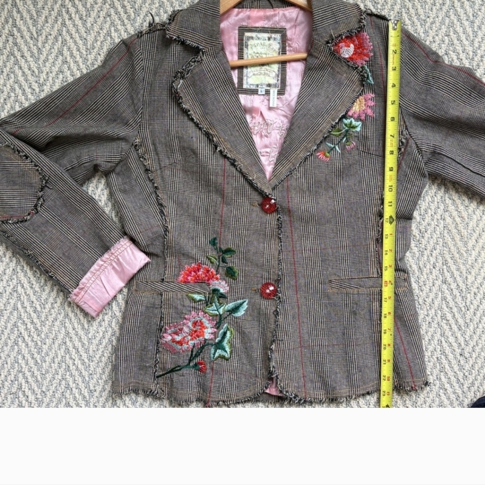 Paparazzi Floral Embroidered  Blazer Jacket  LARGE